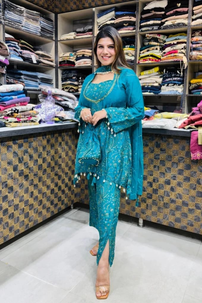 AZEENA™ | Chinon Royale Couture Collection