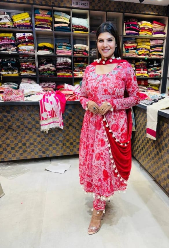 Red Glory™ | Royal Chiffon Signature Collection ❤️