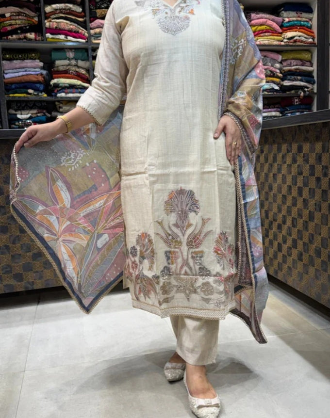 ANAYA™The Beauty of Simplicity, The Touch of Luxury.