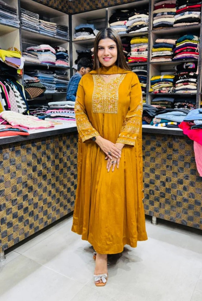 ZAREEN™ utilizes imported Chinon fabric, known for its lightweight and durable properties